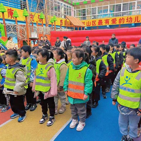 启蒙幼儿园🏫春季消防、防恐防暴演练！