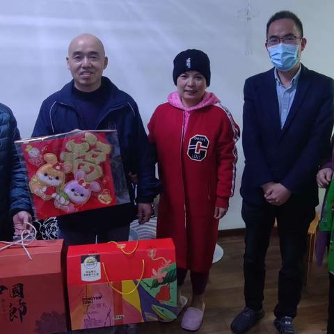 情系边海防，基层送关怀