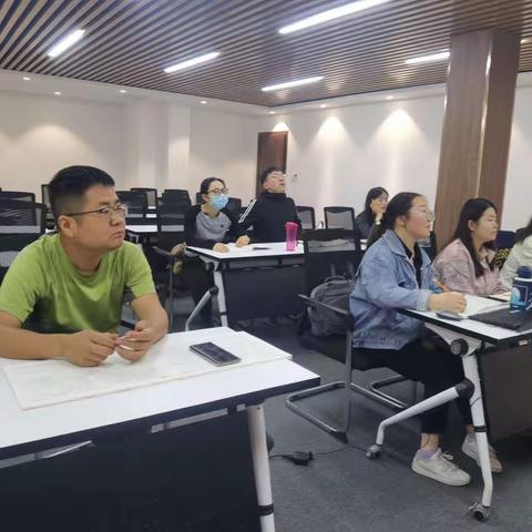 龙钢禹华园社区2023年度助理社会工作师考前培训顺利举行