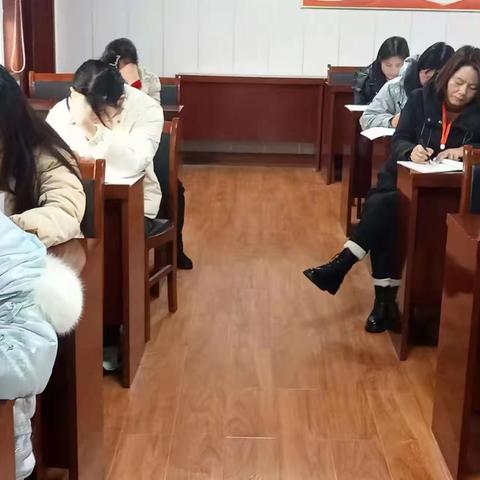同课异构展风采，集思广益促提升英语学科“同课异构”研讨活动