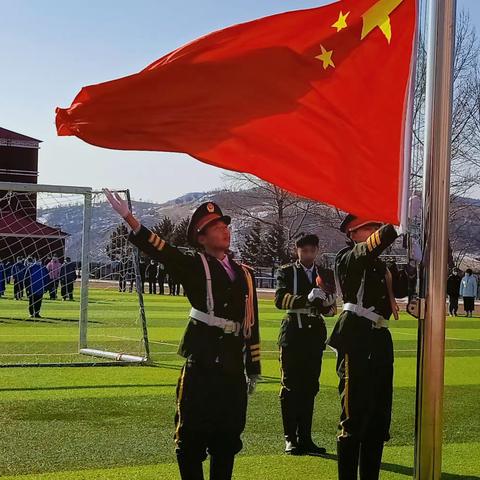 “给力新学期，做最好的自己”——扎兰屯市洼堤民族举行开学典礼