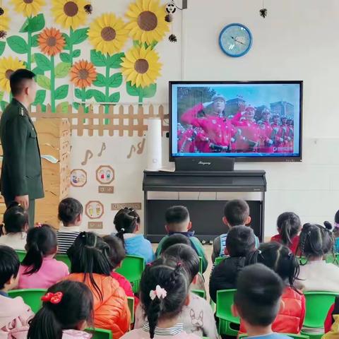 军人叔叔走进幼儿园 🌟点燃幼儿“军人梦” ✨-----屋楼幼儿园小班