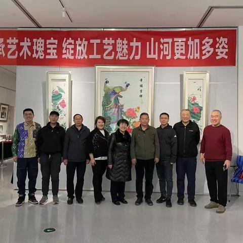 河北省工艺美术协会领导莅临张家口市工艺美术行业协会展会现场指导工作