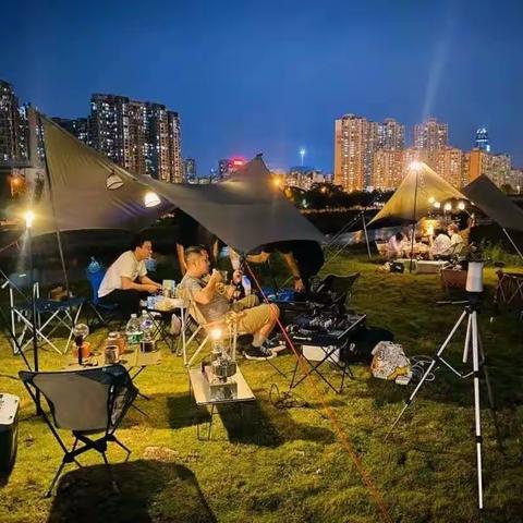 海上桥露营基地～～核桃树下的浪漫