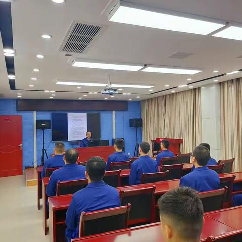 山阳消防站召开作战训练安全专题讨论会