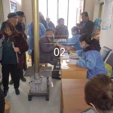 【“三抓三促”行动进行时】万泉镇卫生院开展“助力老年人健康体检·志愿服务暖人心”活动（副本）