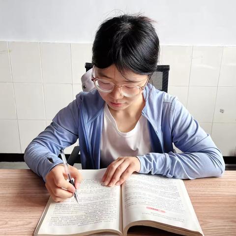 清风翻页，悦读一夏——临沂黄堰小学师生暑假读书成果分享（第三十五期）