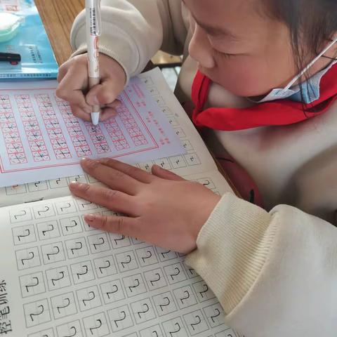 一分耕耘 一分收获——水冶镇刘贾店小学书法社团