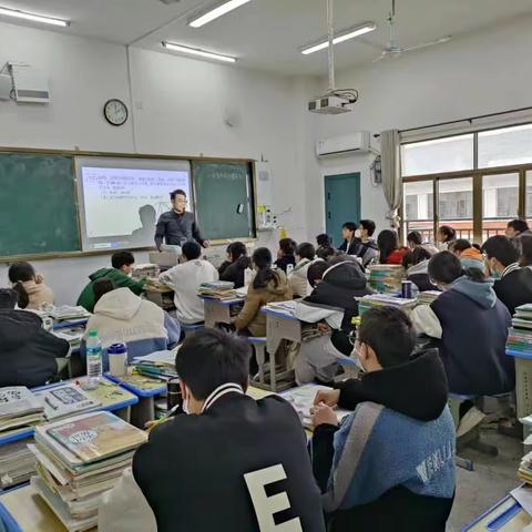 【二中教研】以研促教，教研相长 ——记余干二中初中部数学组教研活动