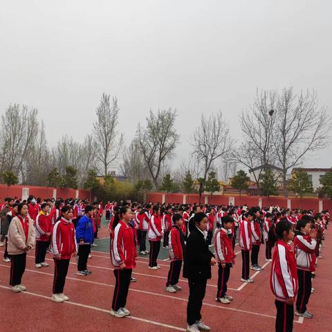 为他人着想，做品味少年——田店小学三月第三周主题升旗仪式