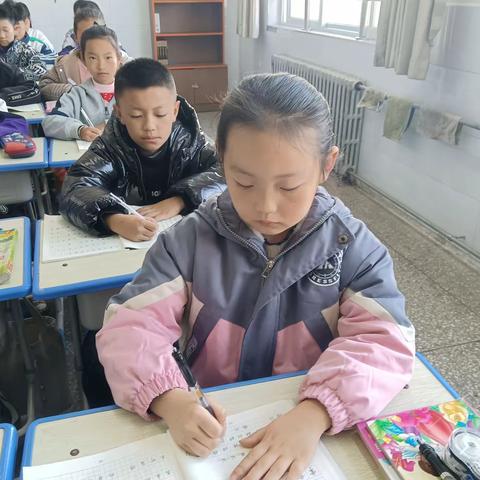 书法润童心，墨香浸校园一义马市第五小学三一班书法课教学纪实一