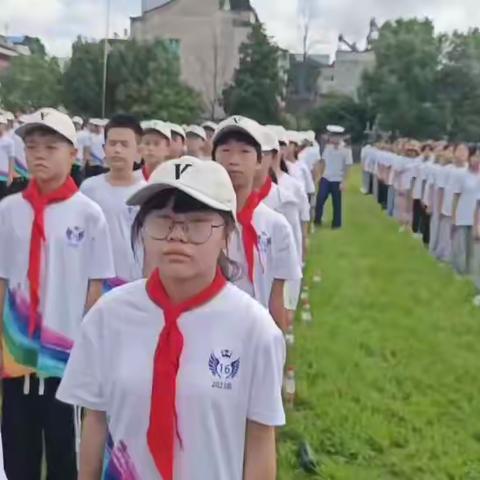 在未来的日子里，坚定信念 ，勇往直前 七（16）班习惯养成篇     卢柯宇