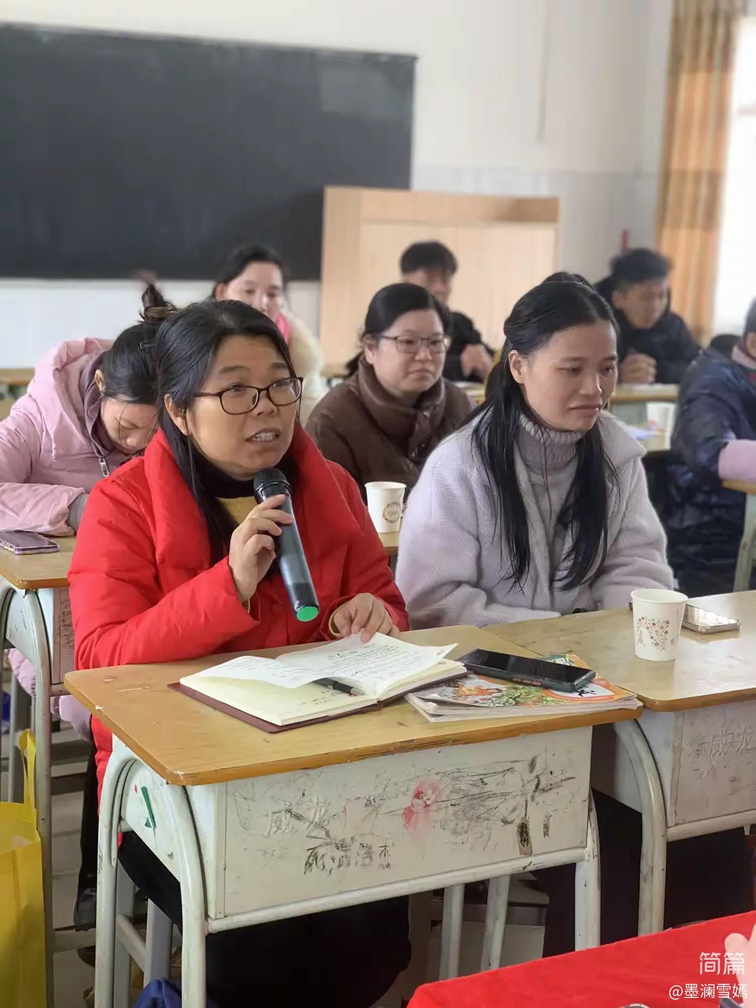 简篇-送教进课堂,互助共成长——记茂名市何俏梅名教师工作室“表达与交流”研讨活动
