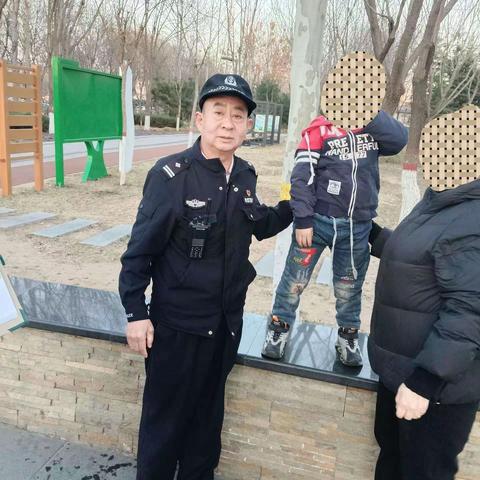 特巡警大队找回赌气男孩