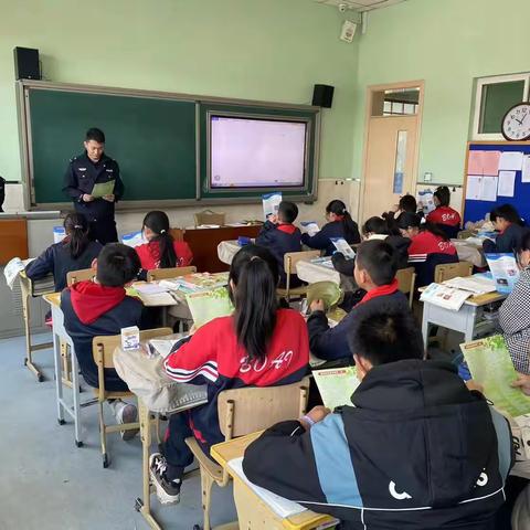 【青春心向党 护航新征程】法中派出所民辅警深入辖区开展校园安全宣传活动