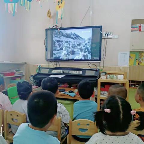 祁县第三幼儿园（小天使幼儿园）“抗日战争胜利纪念日”主题活动——中班组