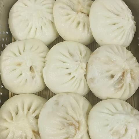 青岛中学东餐厅3月14早餐