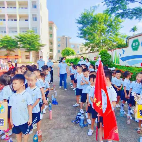 初探小学 礼遇成长——定安县黄竹镇第二幼儿园幼小衔接活动之参观小学