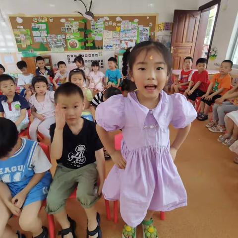 资源县机关幼儿园大三班主题活动———《我要上小学了》