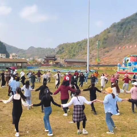 时代女性，风采飞扬