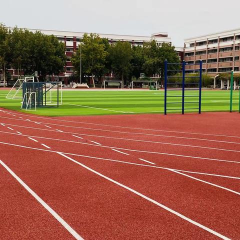 卫辉市实验小学迎接全国青少年校园足球特色学校复核评估