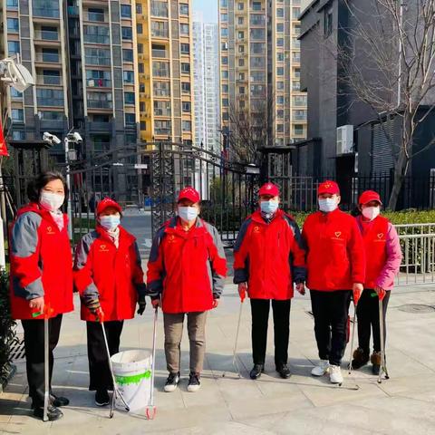 智苑社区开展“靓丽智苑  清洁家园”周末打扫活动