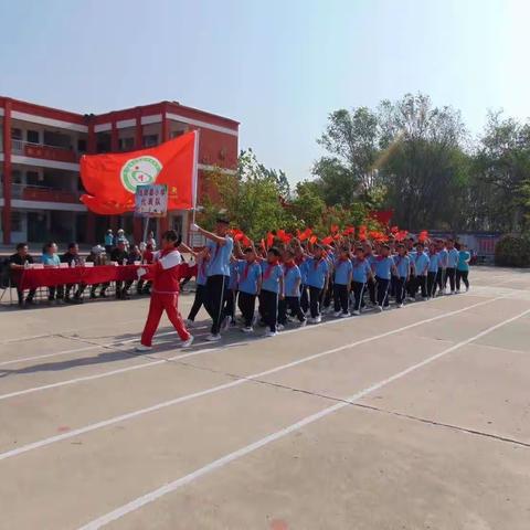 “趣”享运动，“味”你喝彩——范县白衣阁乡钱樊姜小学参加白衣阁乡首届“校长杯”运动会