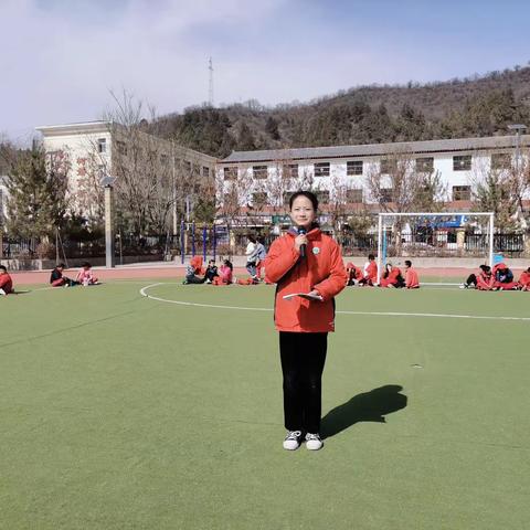 悠悠感恩心   暖暖妇女节———张家湾中心小学“学习二十大 永远跟党走 奋力新征程”庆“三八”妇女节系列活动