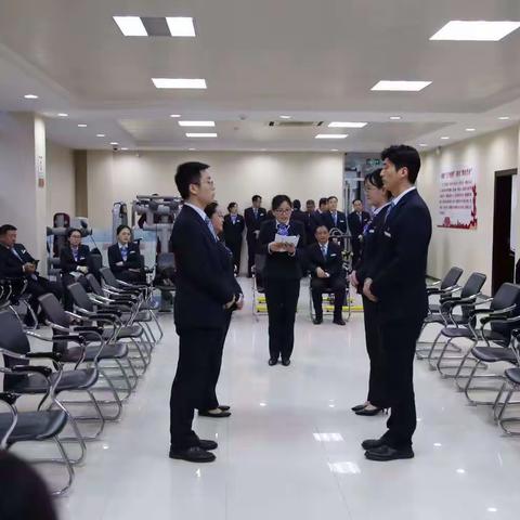 【胜利路支行】持续提升服务质量