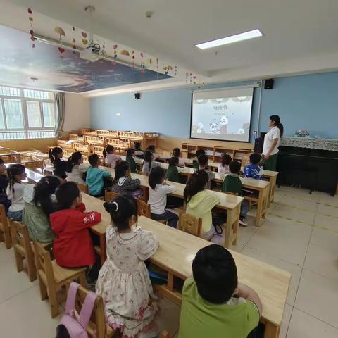 布瑞林特幼儿园大大二班“温情五月，感恩妈妈”主题活动