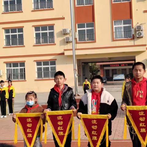 【强镇筑基•周营教育在行动】周营单楼小学举行“培根铸魂，立德树人！”国旗下教育活动。