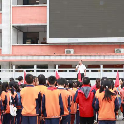茶园漫步行  拾趣柿子园 南丹县第四小学“党建助力  五育并举” 研学实践教育活动侧记