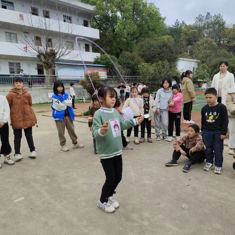 运动奏响生命，体育点燃激情——金山小学体育节