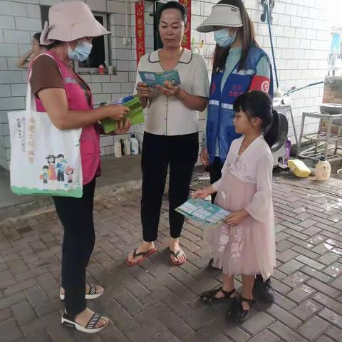 三公里村妇联开展垃圾分类和禁塑宣传活动