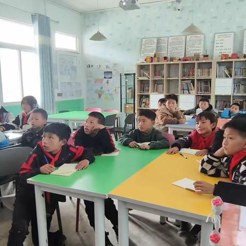 后川小学萌萌小行之家音乐课——民歌鉴赏