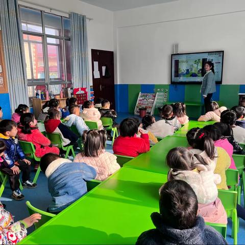 酉港镇公办幼儿园中二班记录篇