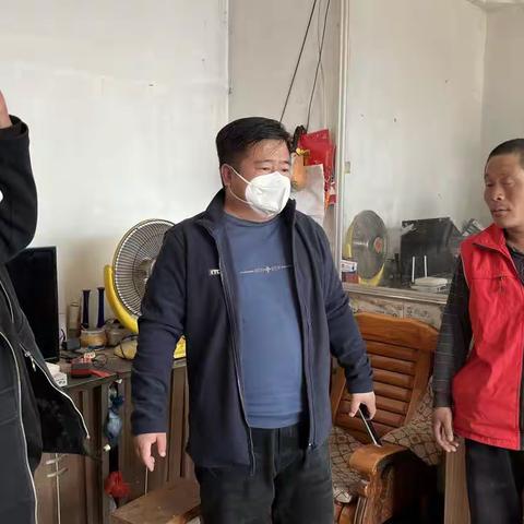 杨家板桥镇中学进行困境学生关爱关心家访活动