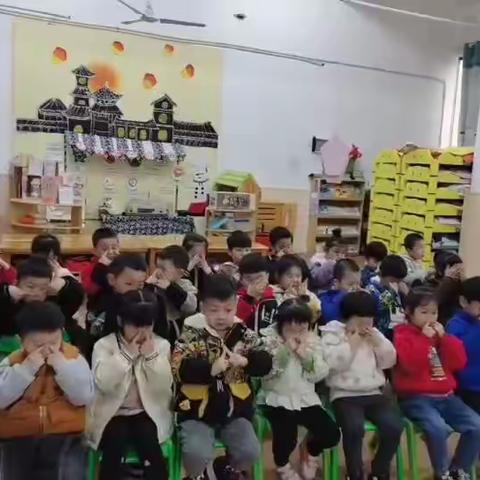 明悦丰华幼儿园大一班第六周精彩回顾