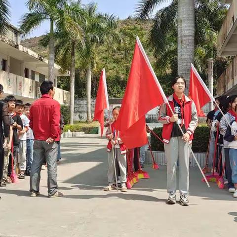 雷锋行动助学，我们在行动