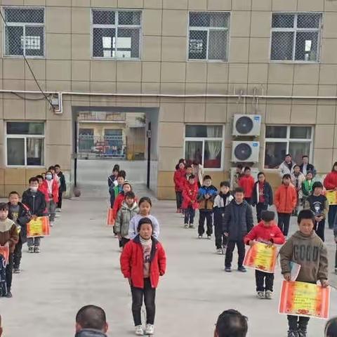 表彰总结树榜样，轮讲互听促发展——上王中心学校阶段性教学活动纪实