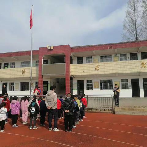 安全教育日   法治进校园