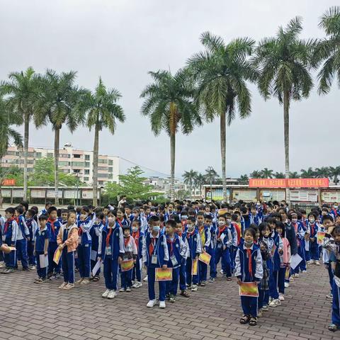 不负韶华，砥砺前行—阳江学校三年级期末考试表彰大会