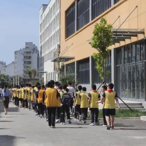 【塑造放心餐厅，营造幸福校园】—走进济阳区第二实验小学新餐厅