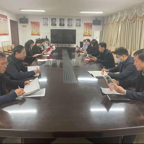 区财政局召开2022年度党组织生活会暨民主评议党员大会
