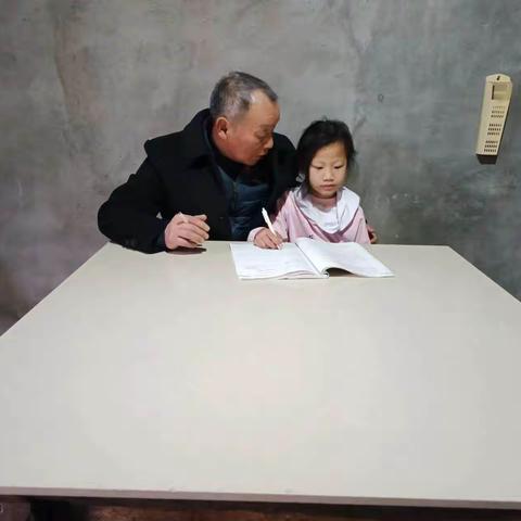 不忘初心，接续发光