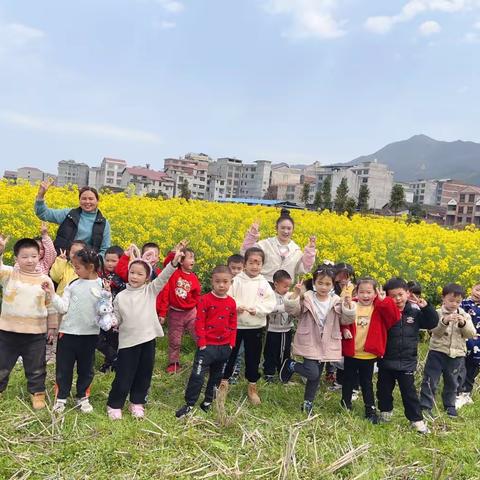 百灵鸟幼儿园春季美术活动