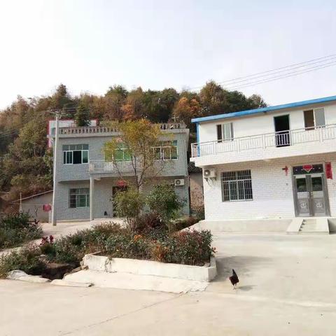 黄龙山村“迎中秋  庆国庆”垃圾大清除活动