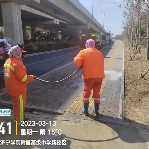 任城环卫打造洁净靓丽城市环境