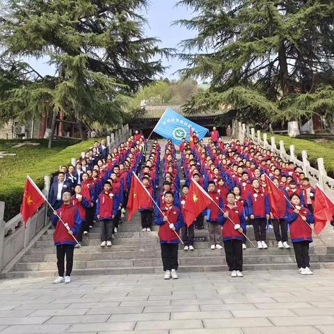 “慎终追远，缅怀先烈”——韦曲街道“名校+”共同体双竹小学