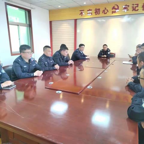 蒲城县公安局巡特警大队开展摩托车驾驶技能专项训练